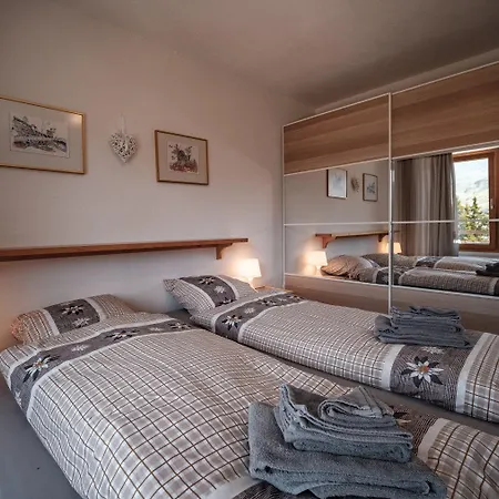 Apartment Casa Dschember 11