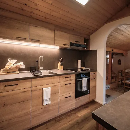 Casa Dschember 11